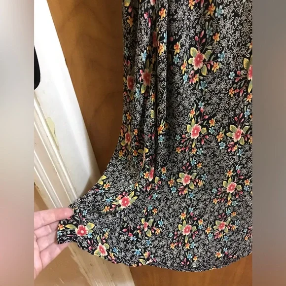 Karma 1X Floral Maxi Skirt - Picture 4 of 4